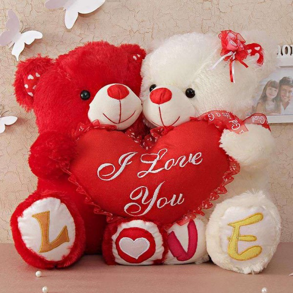 Cute Couple Love Teddy Bears holding I Love You Heart